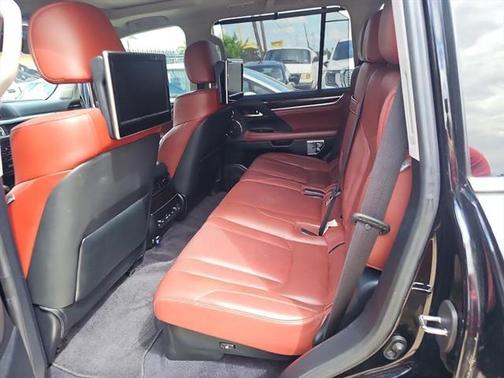2016 Lexus LX 570 Base