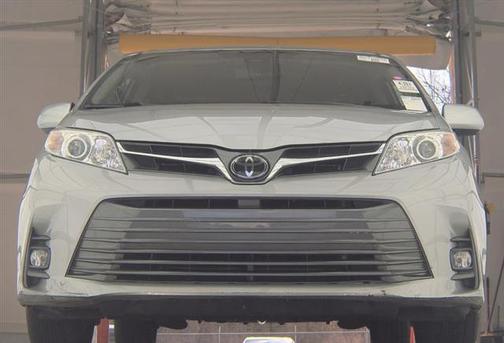 2019 Toyota Sienna Limited Premium