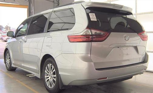 2019 Toyota Sienna Limited Premium
