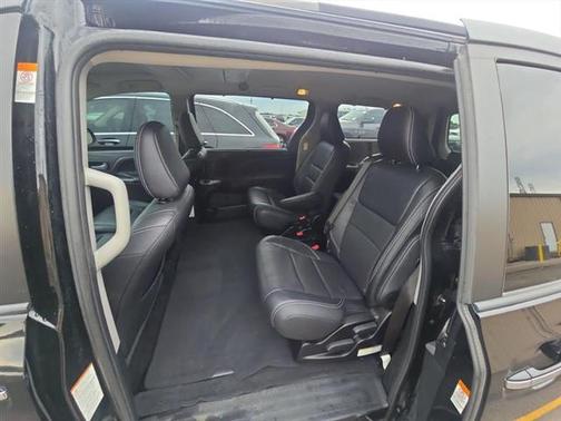 2017 Toyota Sienna SE Premium