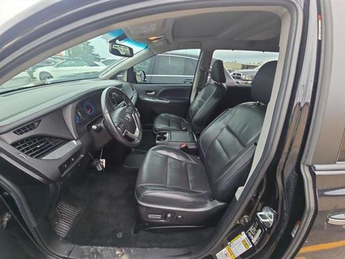 2017 Toyota Sienna SE Premium