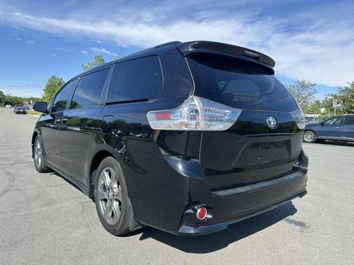 2017 Toyota Sienna SE Premium