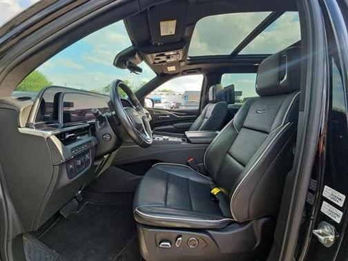2023 Cadillac Escalade Sport