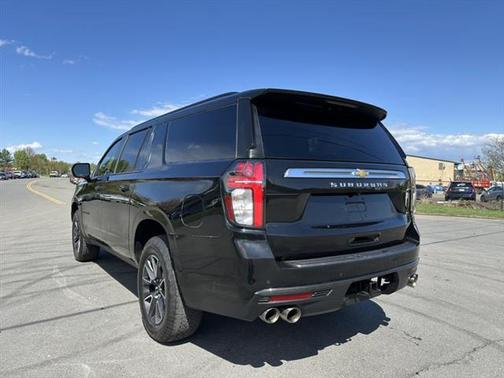 2022 Chevrolet Suburban 4WD Z71