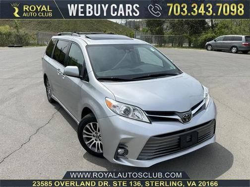 2019 Toyota Sienna XLE