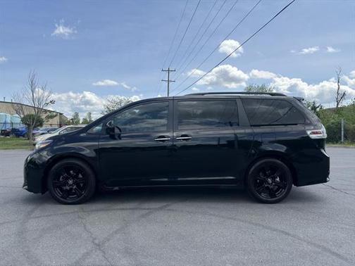 2020 Toyota Sienna SE Premium