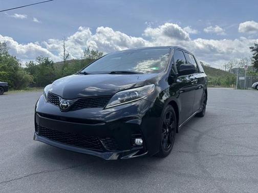 2020 Toyota Sienna SE Premium