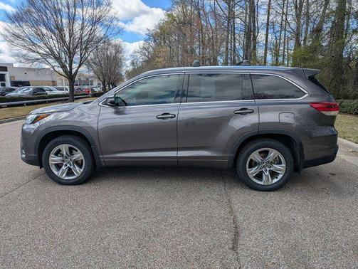 Predawn Gray Mica 2019 Toyota Highlander Limited