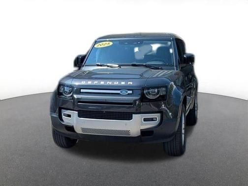 Santorini Black Metallic 2025 Land Rover Defender 110 P300