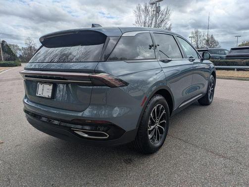 Whisper Blue Metallic Clearcoat 2026 Lincoln Nautilus Premiere