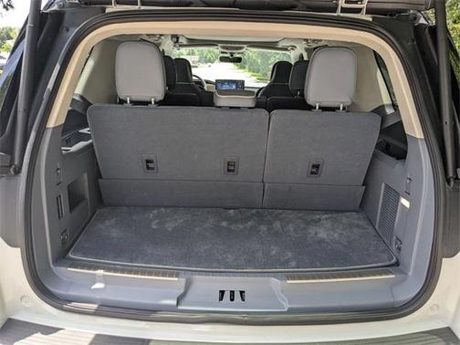 2024 Lincoln Navigator Black Label