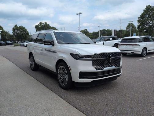 White 2026 Lincoln Navigator Reserve