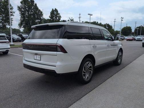 White 2026 Lincoln Navigator Reserve