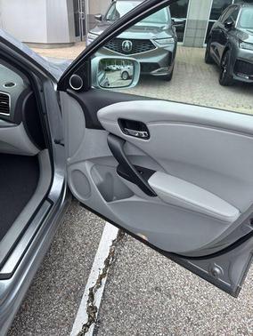 Lunar Silver Metallic 2017 Acura RDX Technology Package