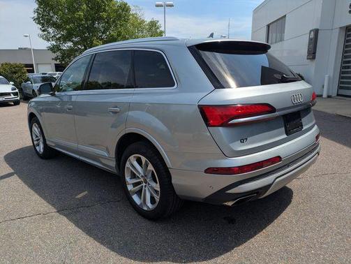 Satellite Silver Metallic 2025 Audi Q7 55 Premium Plus