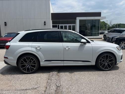 2023 Audi Q7 55 Prestige