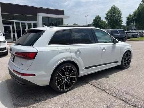 2023 Audi Q7 55 Prestige