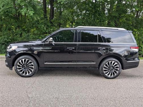 2024 Lincoln Navigator Black Label