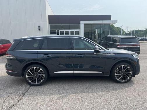 2022 Lincoln Aviator Reserve AWD