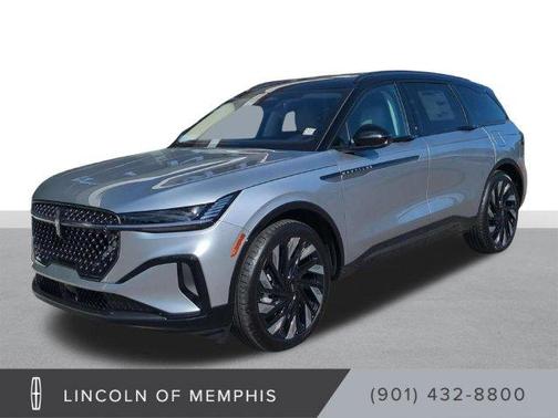 Silver Radiance Metallic Clearcoat 2026 Lincoln Nautilus Reserve