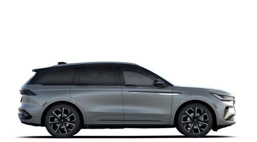 Silver Radiance Metallic Clearcoat 2026 Lincoln Nautilus Reserve
