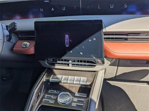 2024 Lincoln Nautilus Black Label