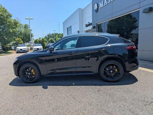 Vulcano Black Metallic 2021 Alfa Romeo Stelvio Ti