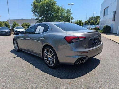 Grigio Metallic 2022 Maserati Ghibli Modena Q4