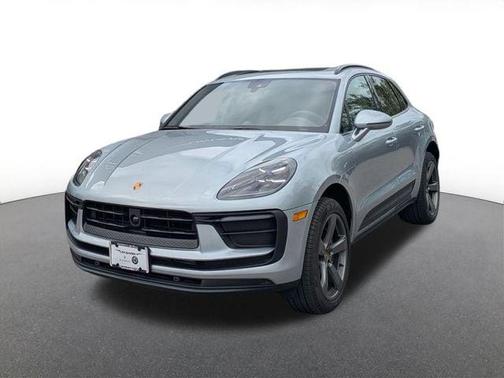 Dolomite Silver Metallic 2026 Porsche Macan Macan