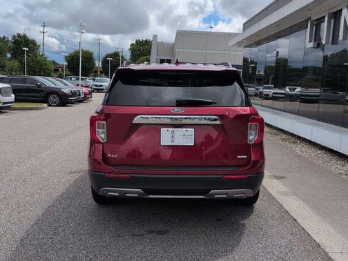 Rapid Red Metallic Tinted Clearcoat 2020 Ford Explorer XLT