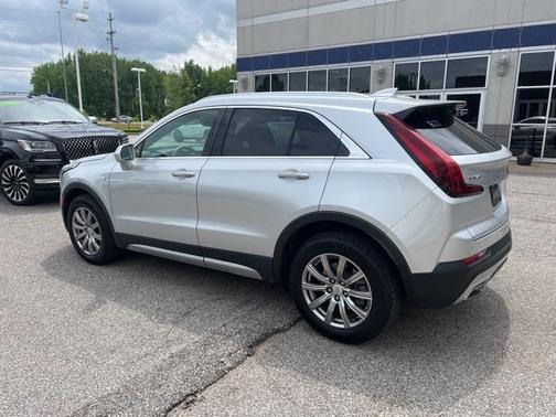 2020 Cadillac XT4 Premium Luxury