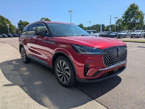 Red Carpet Tinted Clearcoat 2026 Lincoln Aviator Premiere
