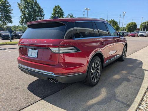 Red Carpet Tinted Clearcoat 2026 Lincoln Aviator Premiere