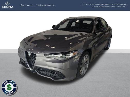 Vesuvio Gray Metallic 2025 Alfa Romeo Giulia AWD