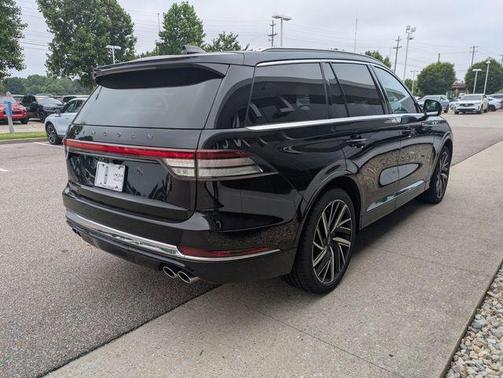 Infinite Black Metallic Clearcoat 2025 Lincoln Aviator Black Label AWD