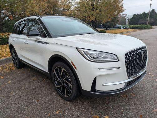 White Metallic 2026 Lincoln Corsair Reserve