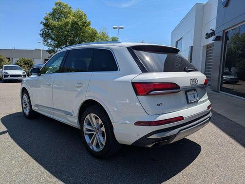 White 2025 Audi Q7 55 Premium Plus