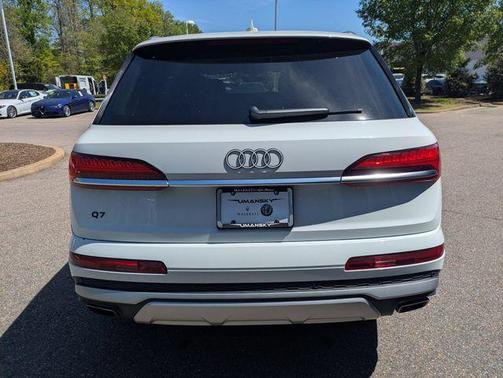 White 2025 Audi Q7 55 Premium Plus