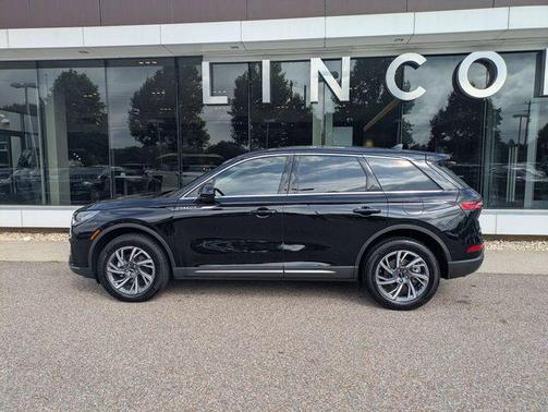 Infinite Black Metallic Clearcoat 2024 Lincoln Corsair Premiere