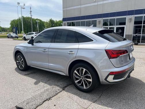 2022 Audi Q5 45 S line Premium