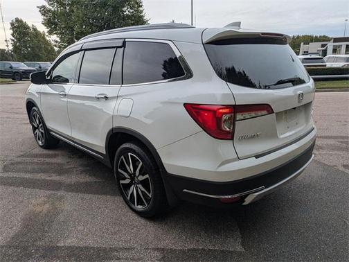 2022 Honda Pilot Touring 8-Passenger