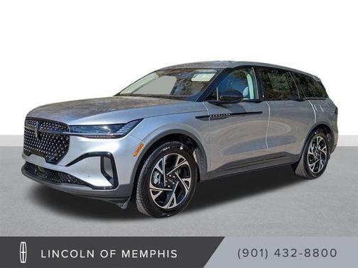 Radiance Metallic 2026 Lincoln Nautilus Premiere