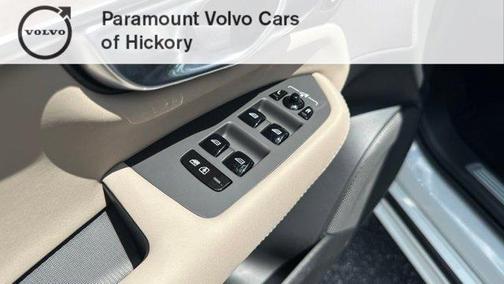 2026 Volvo XC90 T8 PLUS