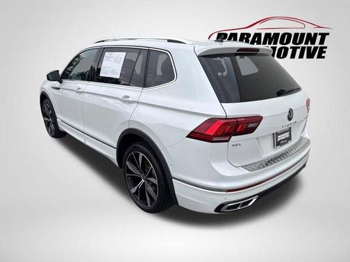 Opal White Pearl Effect 2024 Volkswagen Tiguan 2.0T SEL R-Line