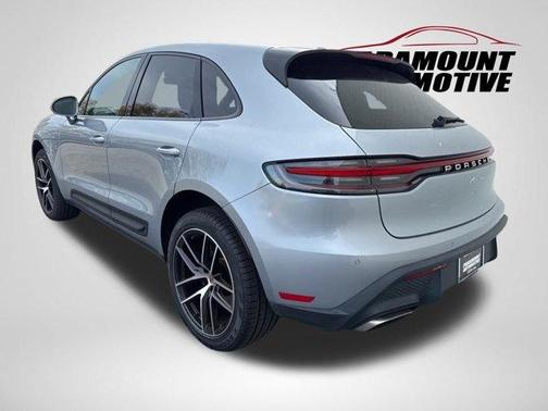 2022 Porsche Macan Base