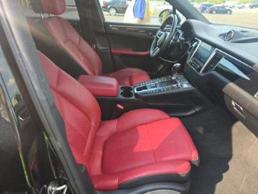 2018 Porsche Macan Sport Edition