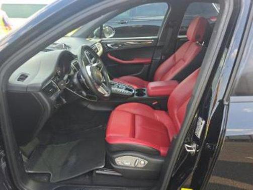 2018 Porsche Macan Sport Edition