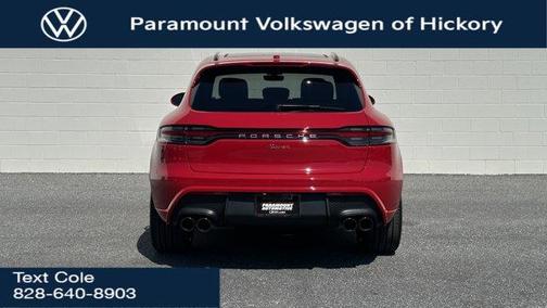 2022 Porsche Macan Base