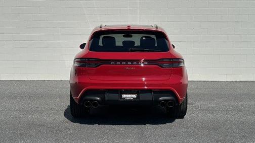 2022 Porsche Macan Base
