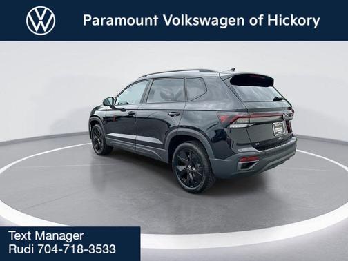 2025 Volkswagen Taos 1.5T SE Black